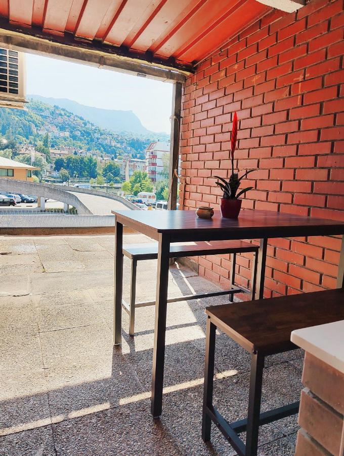 Spacious And Modern Apartment In Town Center Konjic Dış mekan fotoğraf